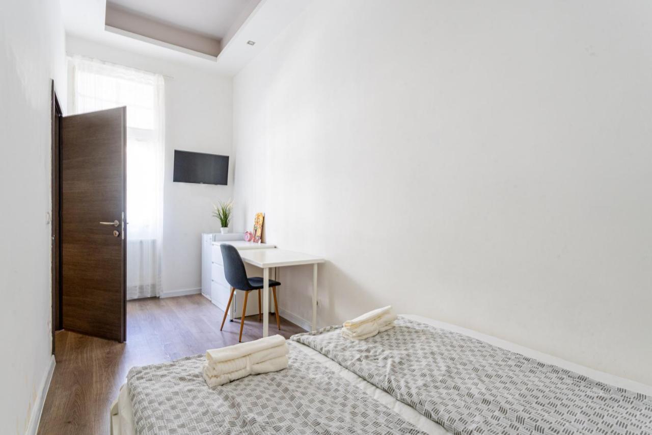 Modernized Condo At Kiraly 51 Boedapest Buitenkant foto