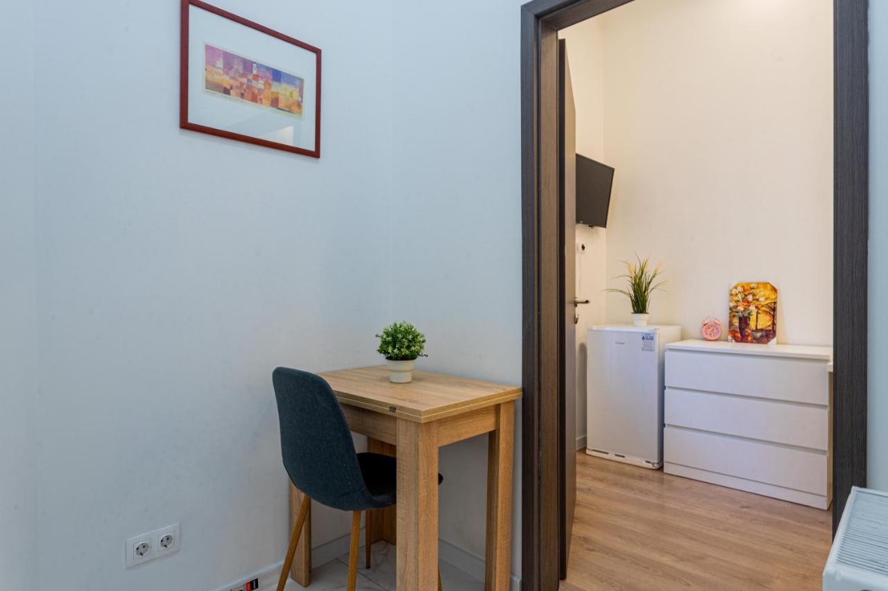 Modernized Condo At Kiraly 51 Boedapest Buitenkant foto